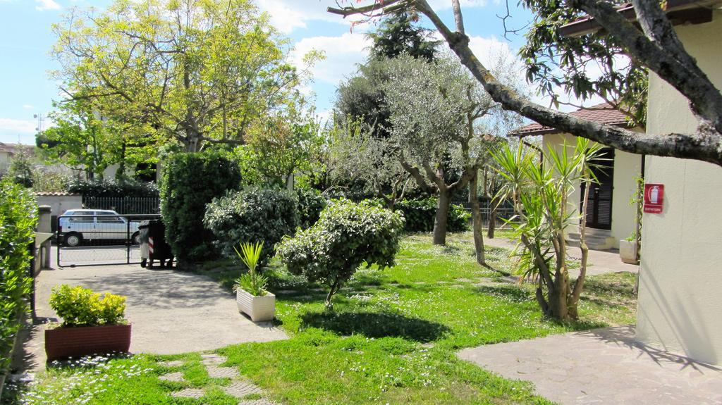 Residence Ranieri Кастільйоне-дель-Лаго Екстер'єр фото